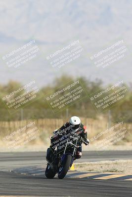 media/Oct-30-2025-Racers Edge (Thu) [[dabbdaf680]]/3-B Group/Session 2 Turn 2/